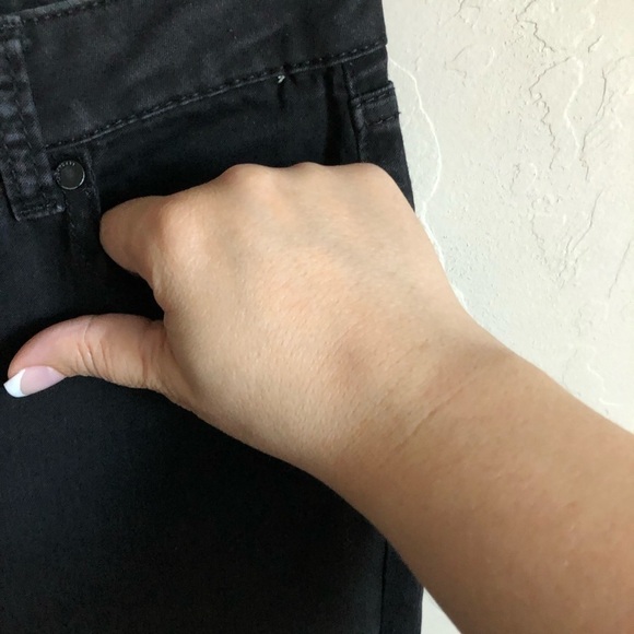 Liverpool Sadie Straight Faded Black Jeans - Picture 4 of 13